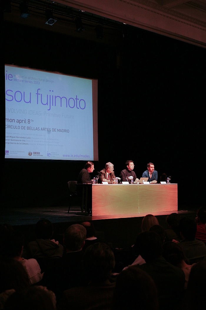 ARCHITEC conferencia Jou Fujimoto 071.jpg