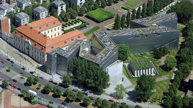 Museo Judío de Berlin. Daniel Libeskind [1989]